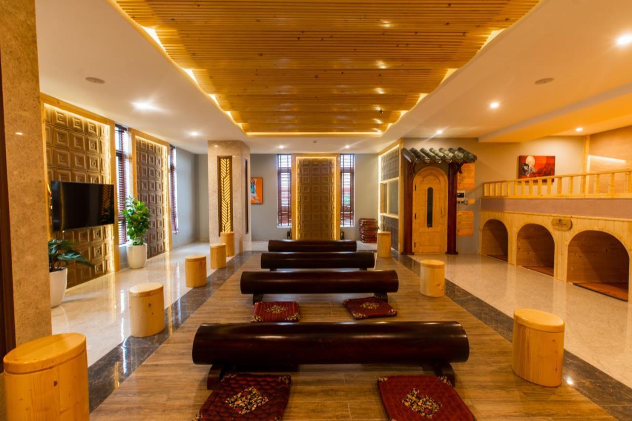 Eagle Hotel Dai Tiet Екстер'єр фото